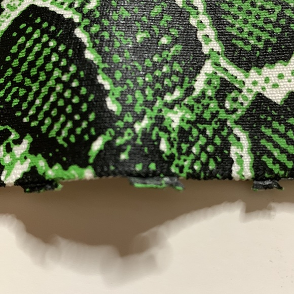 Shinestar Snake Print Mini Skirt Green, Size: M - Picture 4 of 7